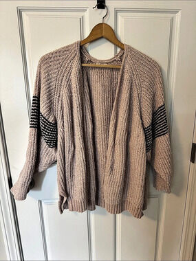 Easel Cardigan in Beige & Black Size Med